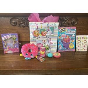 Shopkins Gift Set | Plush, Keepsake Box, Surprise Toys, Activity Book + Stickers